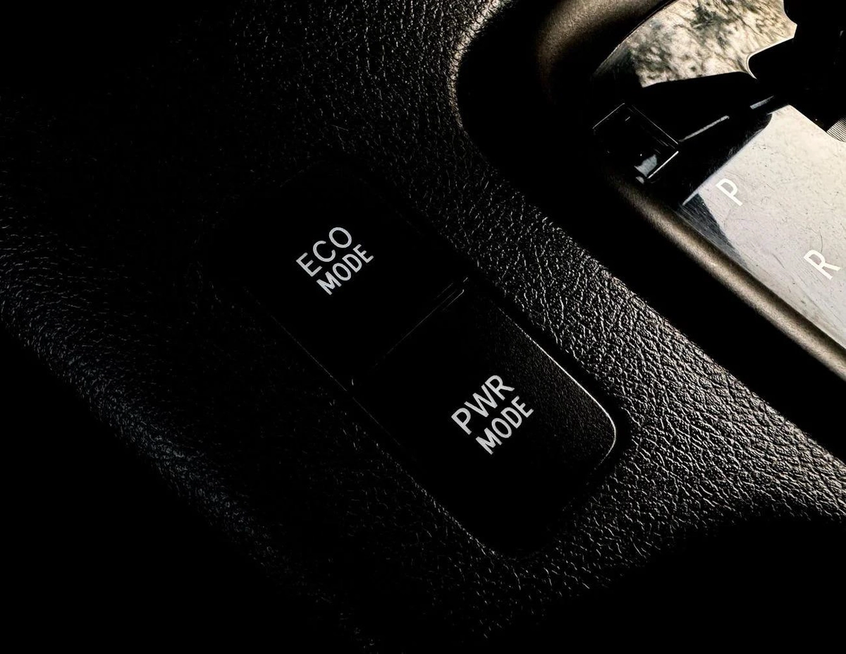 Toyota Hilux GLX Automatic | 2.7 L | 2020 | GCC | Accident-Free | In Excellent Condition | 1092 P.M-3-3