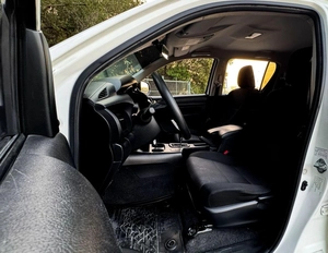 Toyota Hilux GLX Automatic | 2.7 L | 2020 | GCC | Accident-Free | In Excellent Condition | 1092 P.M