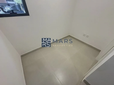 | BRAND NEW | 3 BEDROOM END UNIT | PRIME LOCATION |-17