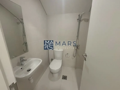 | BRAND NEW | 3 BEDROOM END UNIT | PRIME LOCATION |-19