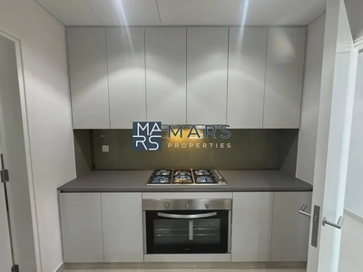 | BRAND NEW | 3 BEDROOM END UNIT | PRIME LOCATION |-20