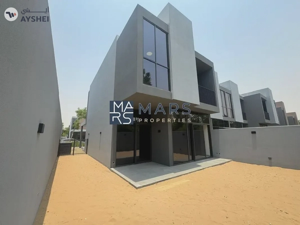 | BRAND NEW | 3 BEDROOM END UNIT | PRIME LOCATION |
