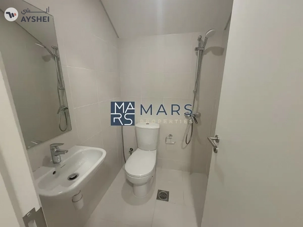 | BRAND NEW | 3 BEDROOM END UNIT | PRIME LOCATION |