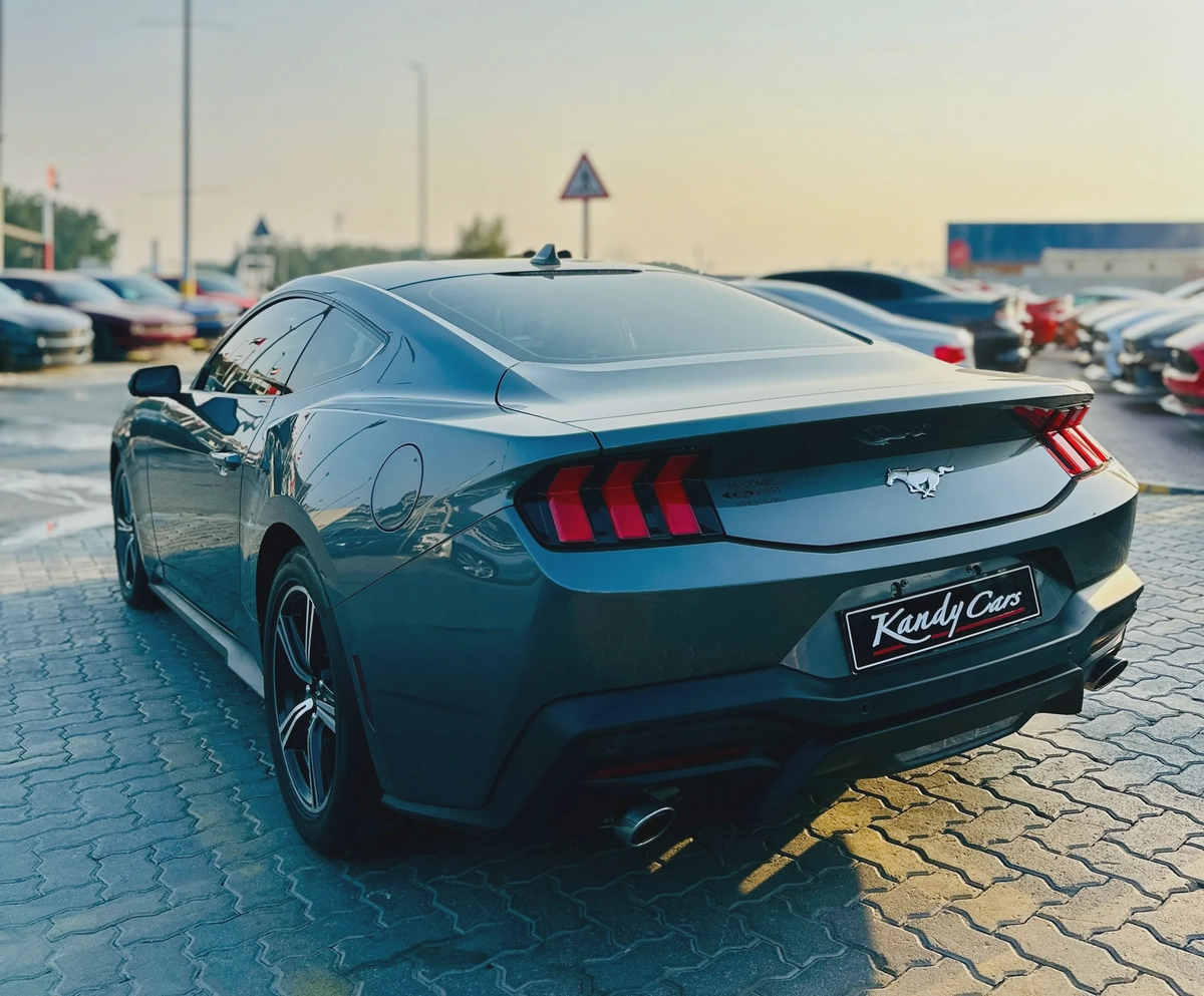 2024 Ford Mustang EcoBoost-12-12