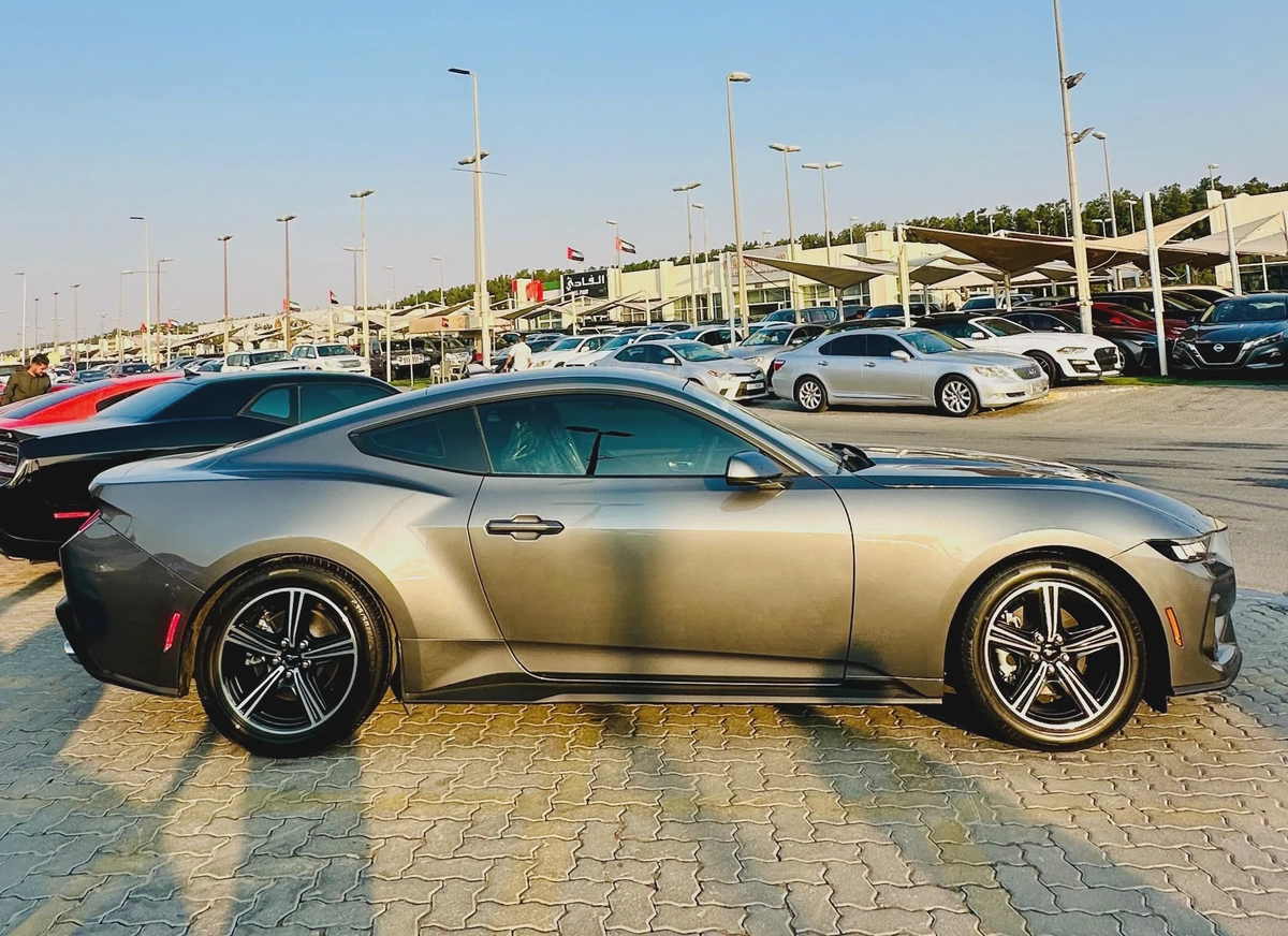 2024 Ford Mustang EcoBoost-9-9