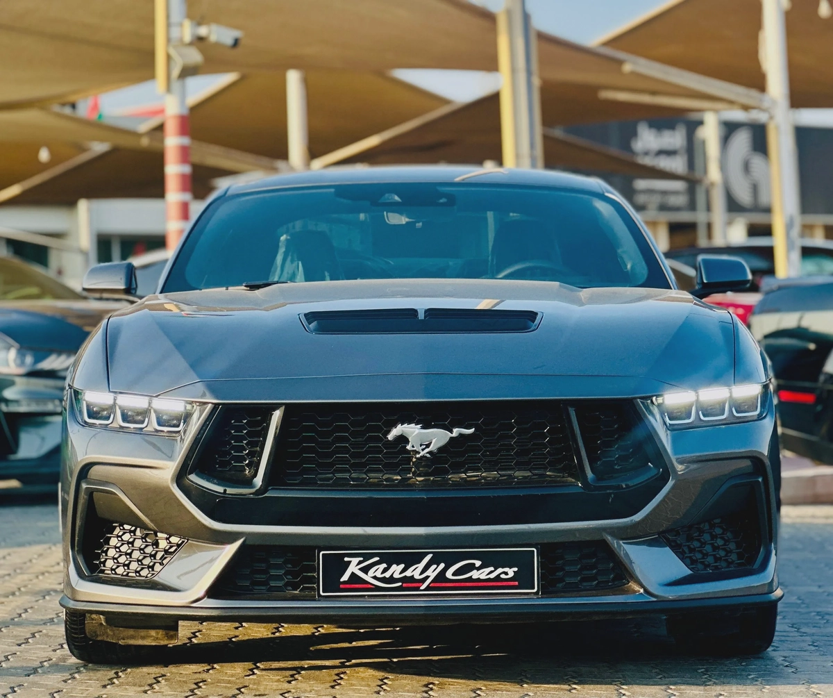 2024 Ford Mustang EcoBoost-4-4