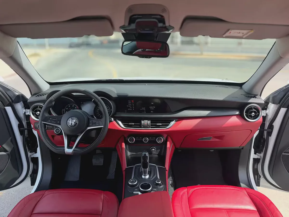 2019 Pristine Alfa Romeo Stelvio S | GCC Specs-4-4