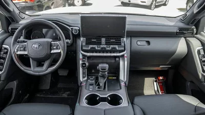 Toyota Land Cruiser VX Toyota Land Cruiser 300 VX 3.3 2025 DIESEL-6