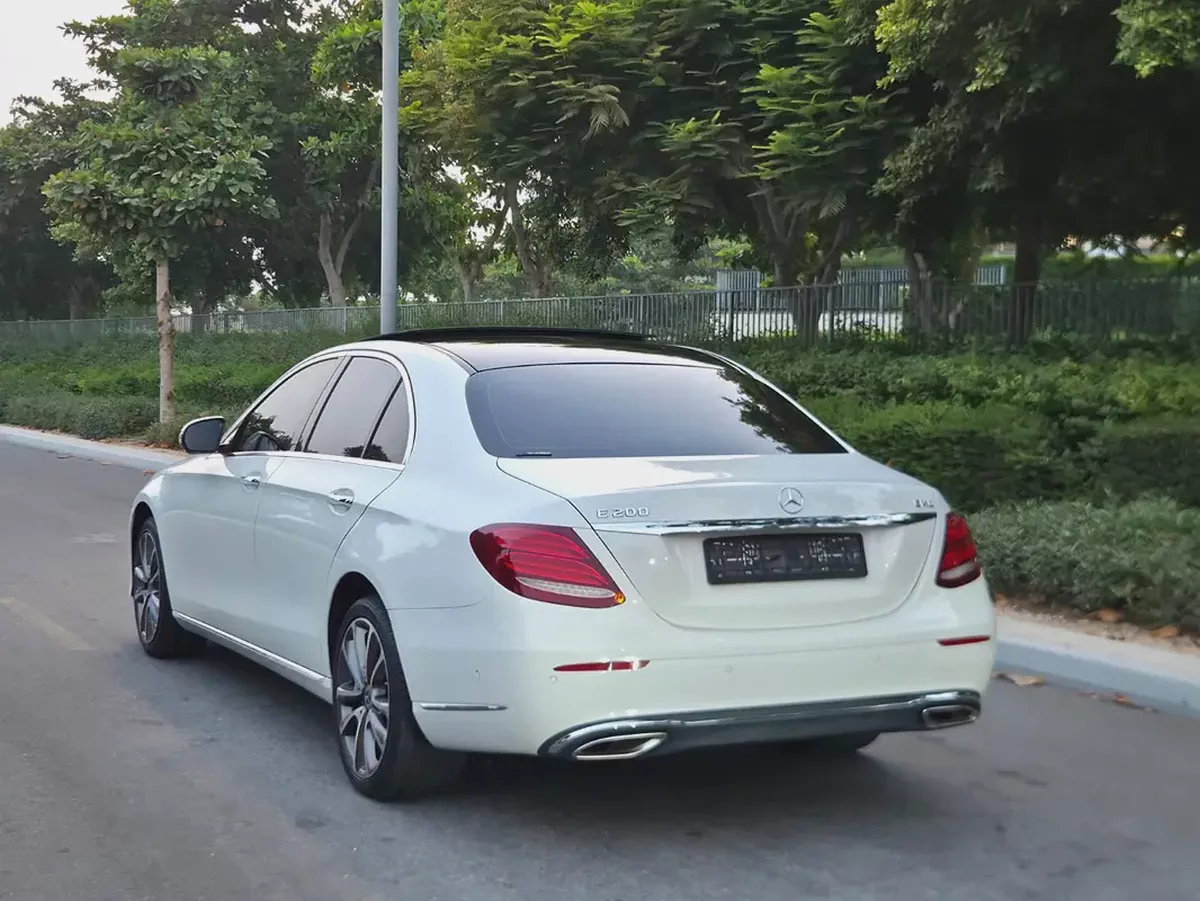 مرسيدس E200 موديل 2019 خليجي بحالة الوكالة مالك اول-6-6