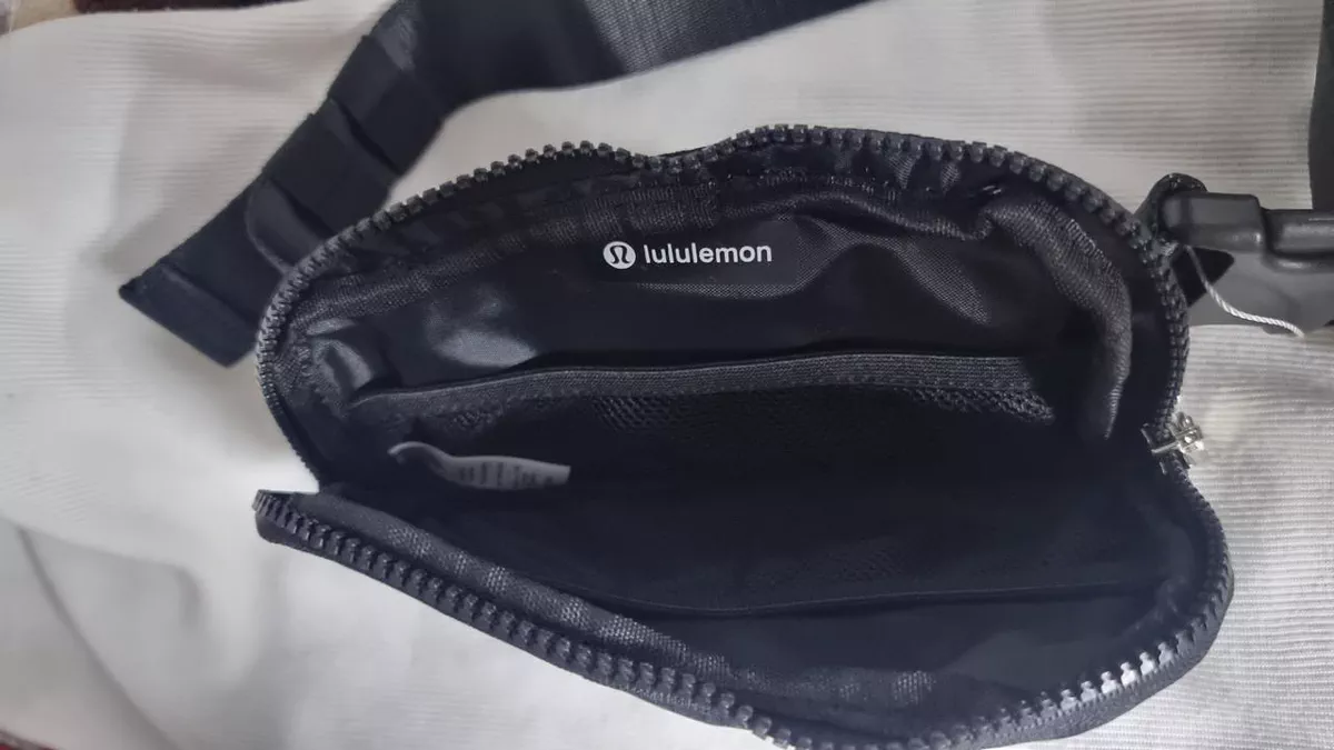 Lululemon bags-5-5