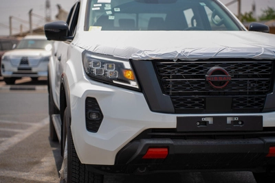 NISSAN NAVARA 2.5 DIESEL PRO4X 4X4 AT 2025-9