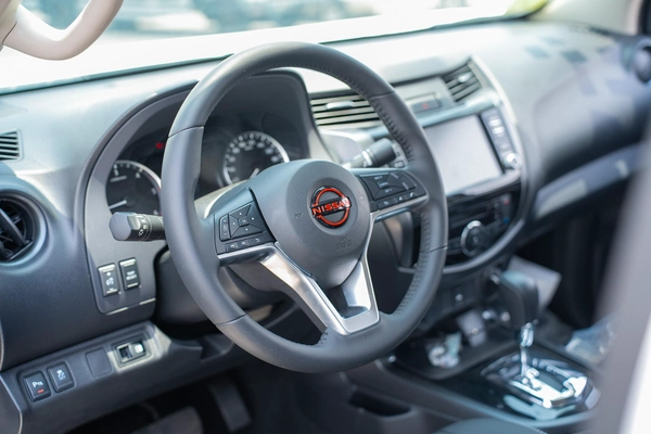 NISSAN NAVARA 2.5 DIESEL PRO4X 4X4 AT 2025