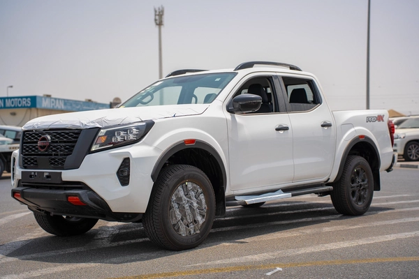 NISSAN NAVARA 2.5 DIESEL PRO4X 4X4 AT 2025