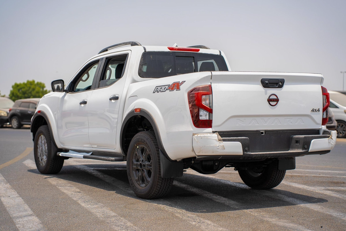 NISSAN NAVARA 2.5 DIESEL PRO4X 4X4 AT 2025-24-24