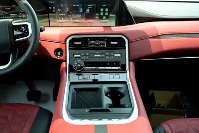 Nissan Patrol LE PLATINUM CITY Nissan Patrol LE Platinum Twin Turbo V6 2026 GCC specs (FOR EXPORT ONLY)-3