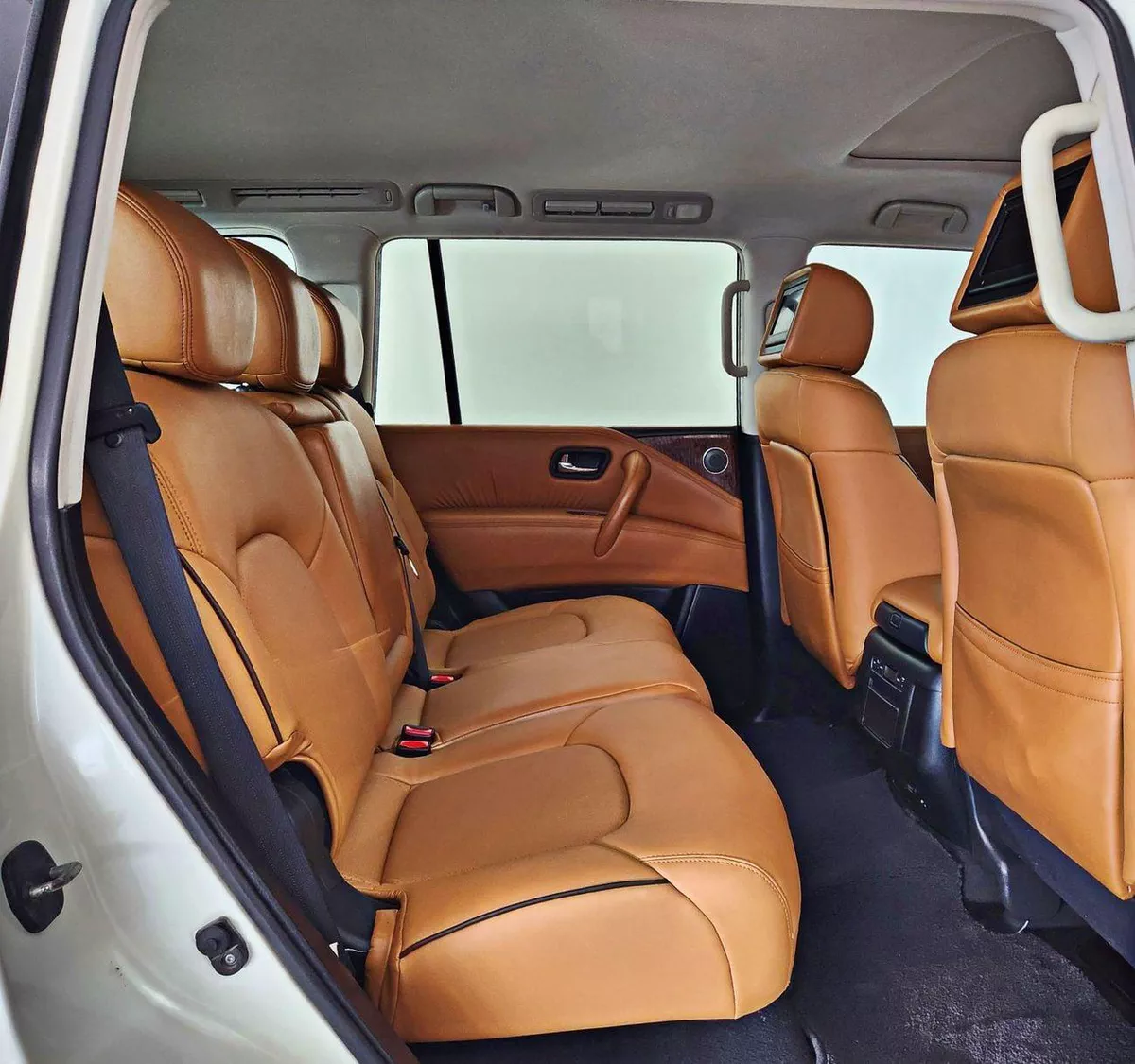 Nissan Patrol LE PLATINUM 5.6L V8 engine 7-speed automatic transmission-8-0