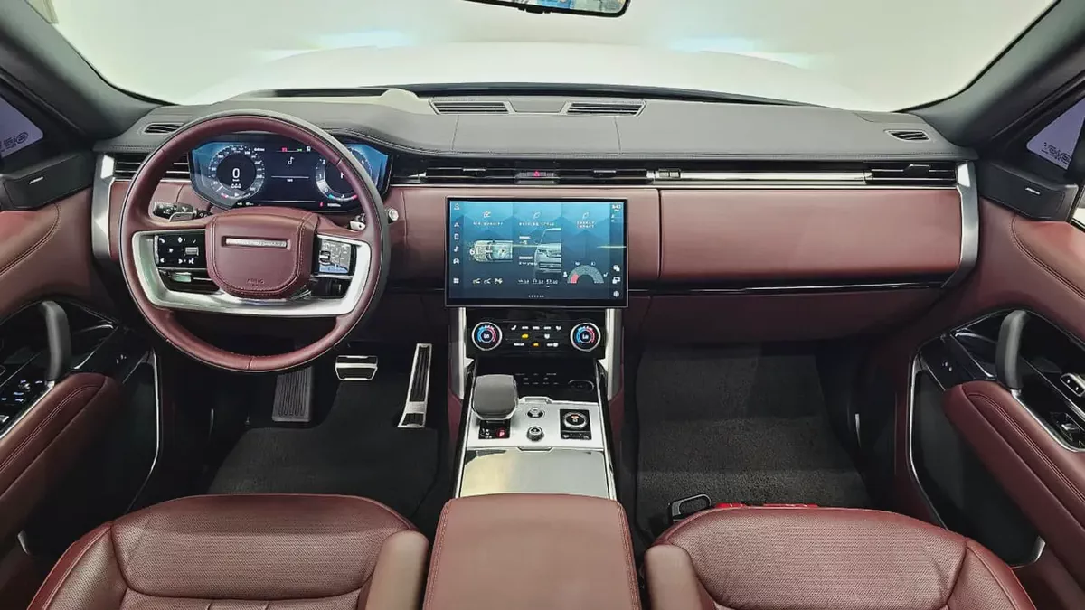 RANGE ROVER - VOGUE - HSE P400 - V6 CYLNDERS - 2023 MODEL - GCC SPECS - 103,000KM-1-1