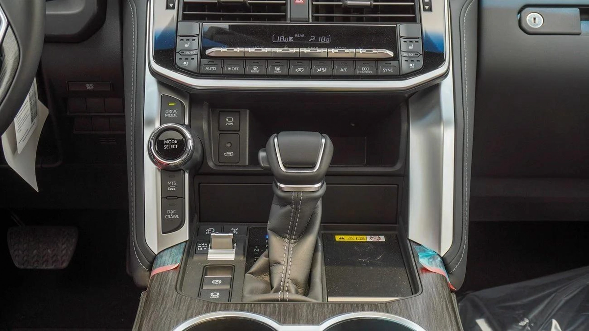 Toyota Land Cruiser VXR TWIN TURBO 3.5L V6