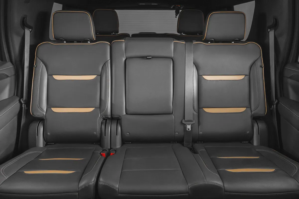 3,949 AED / 60 months | 0% DP | 2023 GMC Yukon AT4 / GMC Service History-12-12
