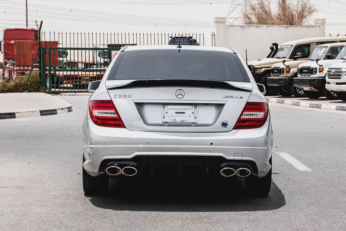 2009 Mercedes-Benz C-Class C250 | Japanese Specs | Pristine Condition-6-6