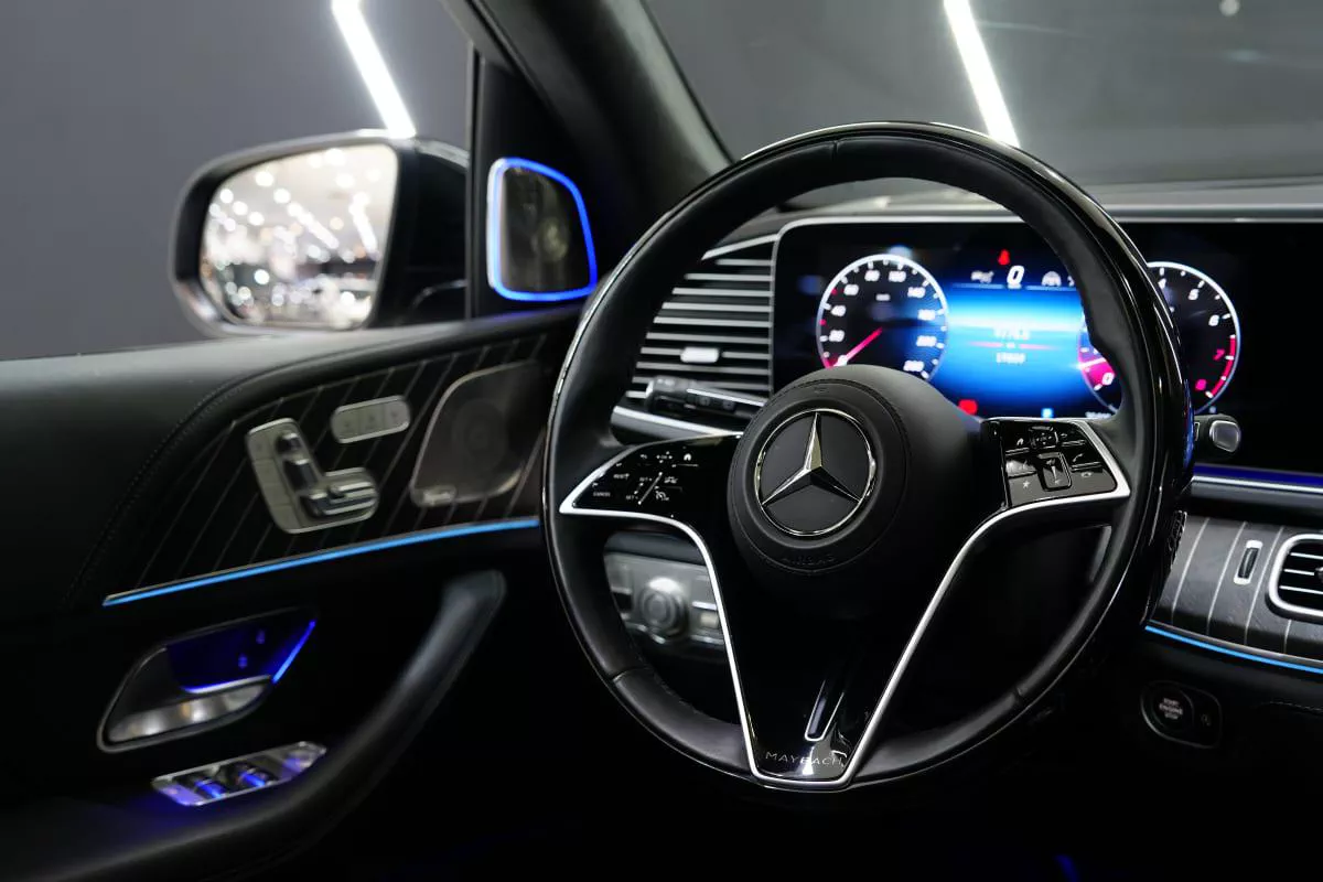 Mercedes-Benz Maybach GLS 600 Night Series-5-5
