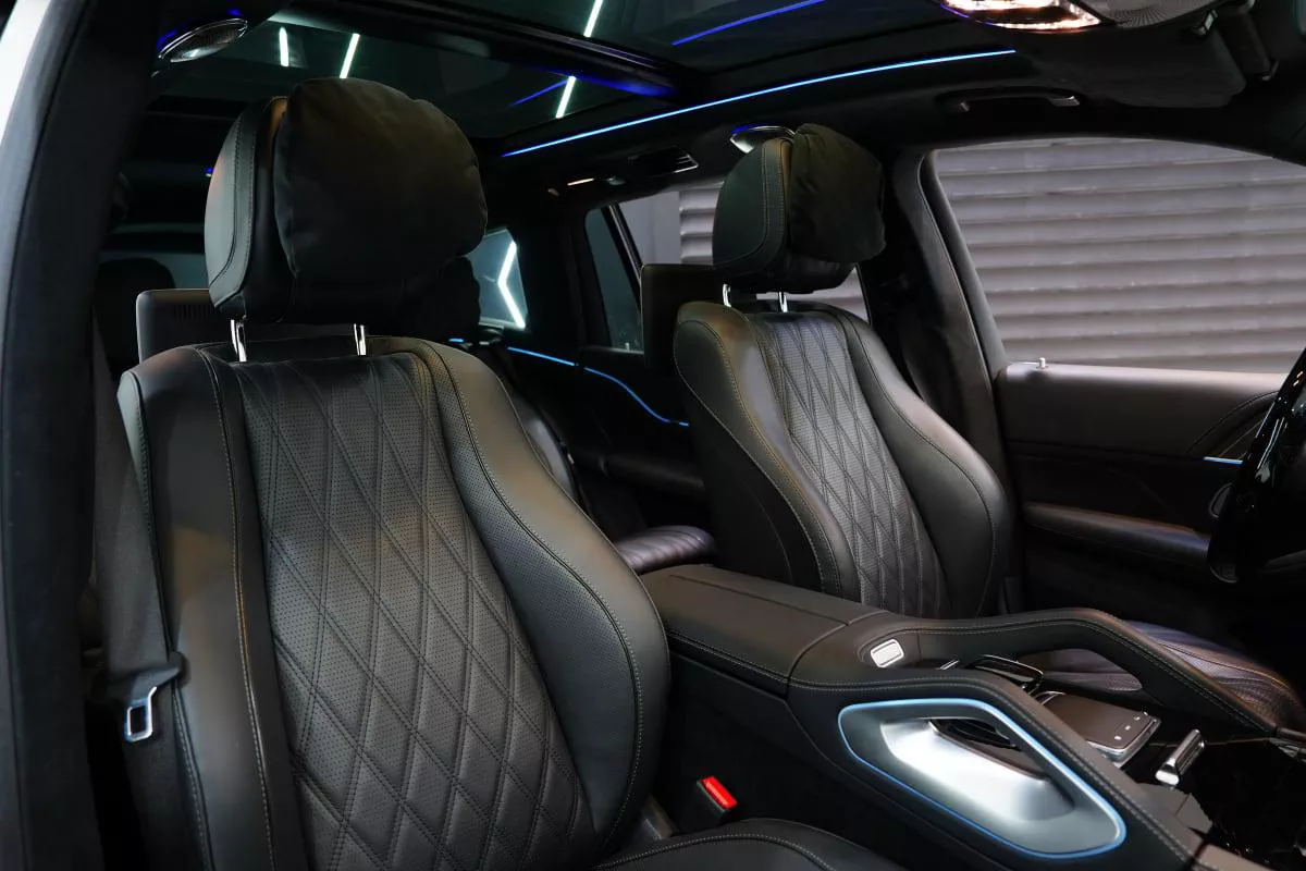 Mercedes-Benz Maybach GLS 600 Night Series-18-18