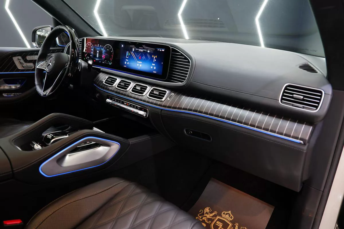 Mercedes-Benz Maybach GLS 600 Night Series-7-7