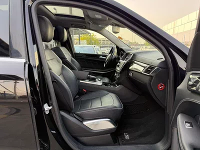 Mercedes Benz GL550-8