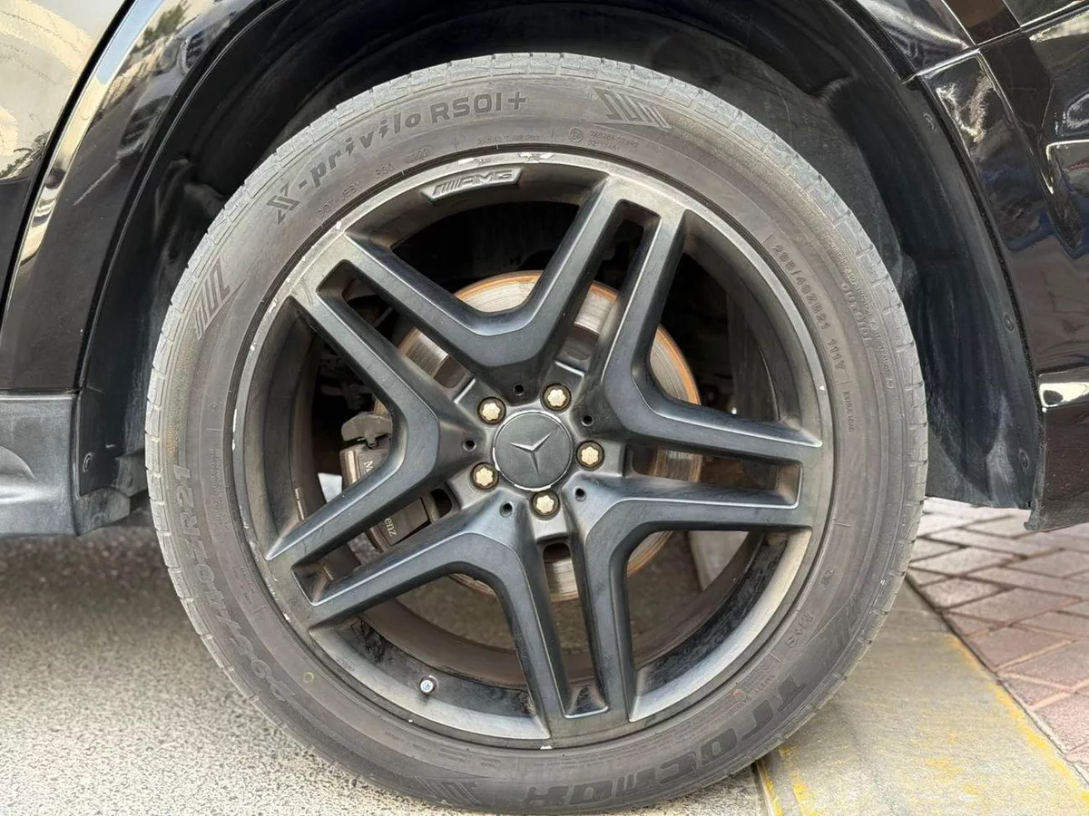 Mercedes Benz GL550-14-0