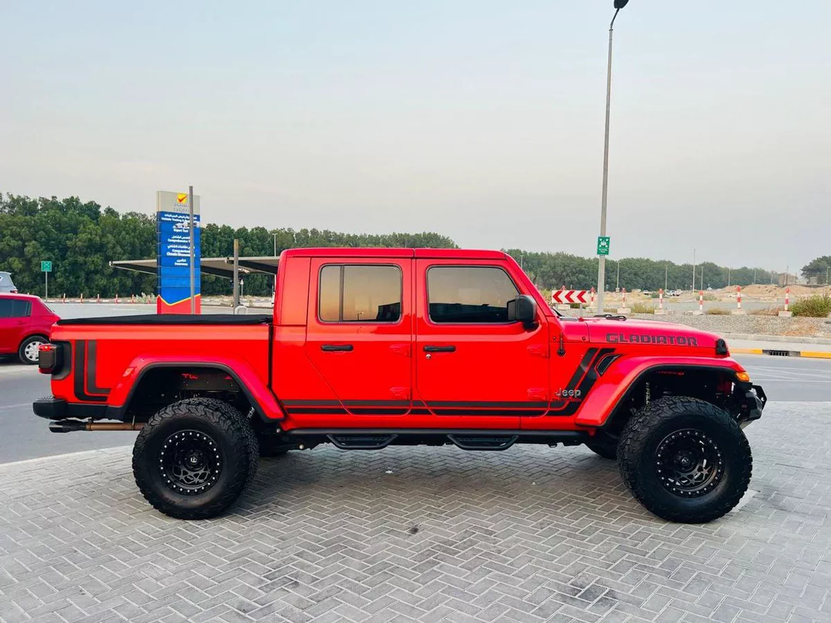Jeep Gladiator OVERLAND-5-0