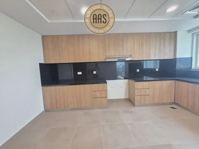 Burj Khalifa view maid room 2bhk 3bathrooms 135k balcony wardrobes 1parking free-9