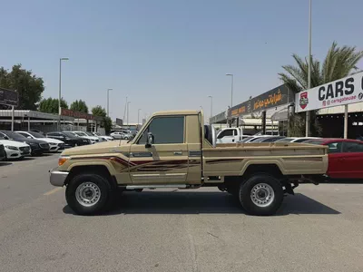 Toyota Land Cruiser 70 Series LC 76 70th Anniversary 2022 GCC Specs-2
