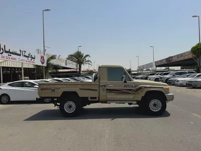 Toyota Land Cruiser 70 Series LC 76 70th Anniversary 2022 GCC Specs-3