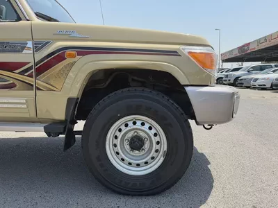 Toyota Land Cruiser 70 Series LC 76 70th Anniversary 2022 GCC Specs-6
