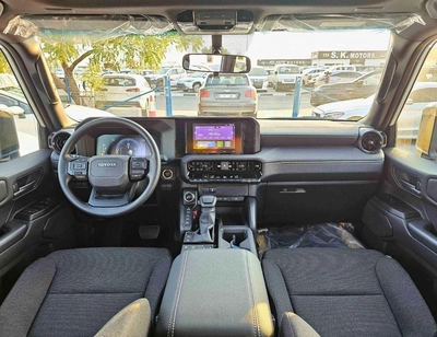 Toyota Prado VXR ALL ROUNDER TURBO STD / 2.8L DIESEL V4 / SUNROOF / COOL BOX (CODE # P28AR2)-12