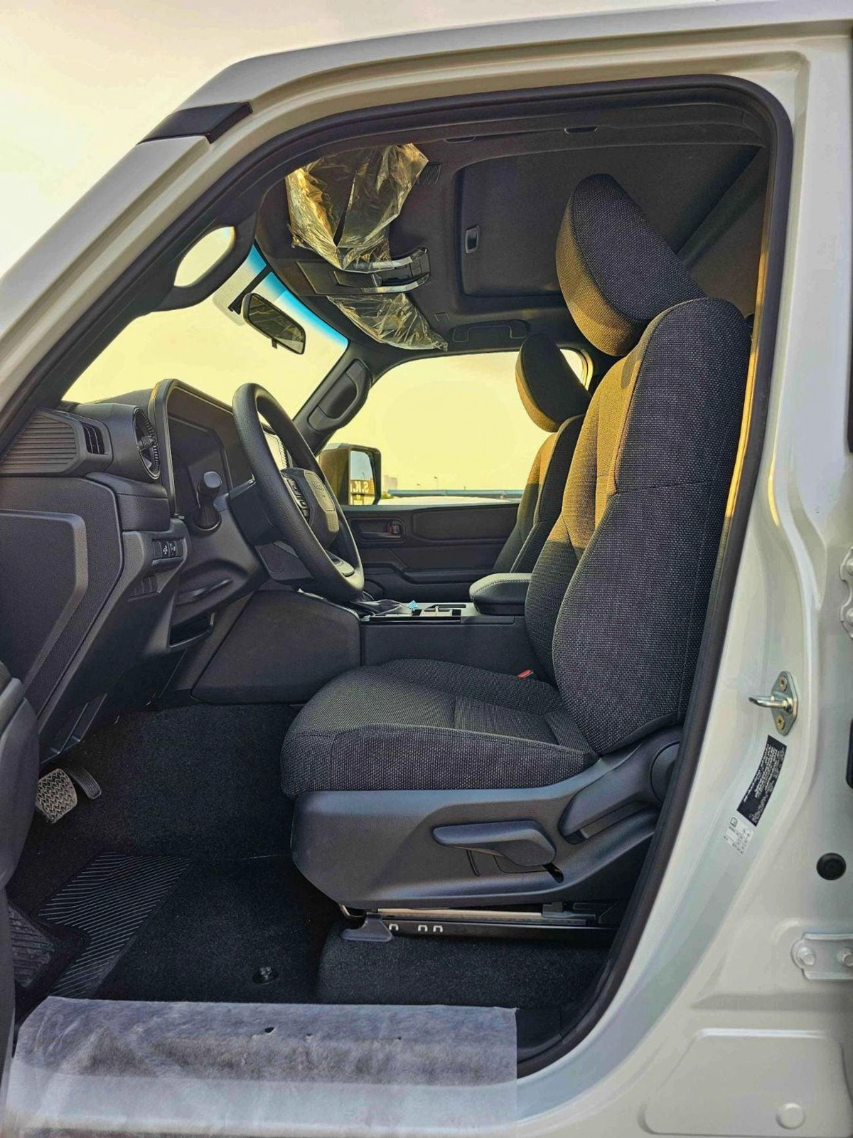 Toyota Prado VXR ALL ROUNDER TURBO STD / 2.8L DIESEL V4 / SUNROOF / COOL BOX (CODE # P28AR2)-8-0
