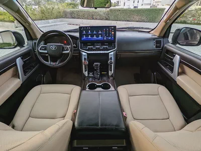 TOYOTA LAND CRUISER 2009 FACELIFTED 2025 WITH INTERIOR AND EXTERIOR GCC IN EXCELLENT CONDITION-2