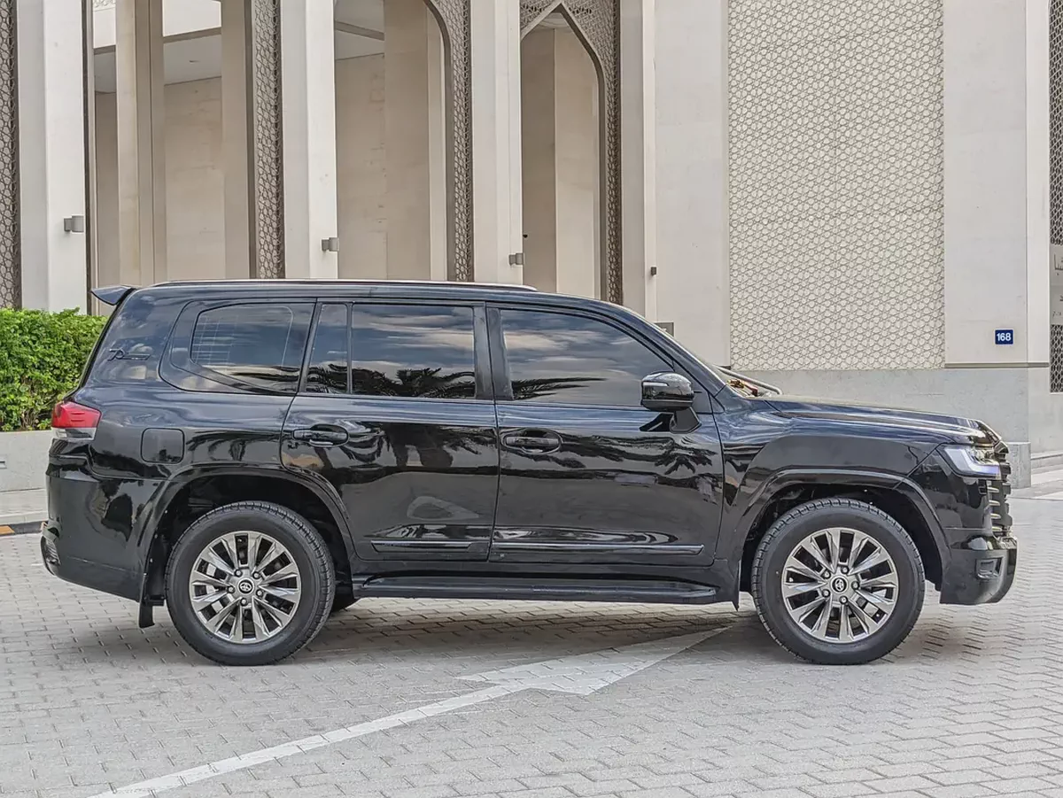 TOYOTA LAND CRUISER 2009 FACELIFTED 2025 WITH INTERIOR AND EXTERIOR GCC IN EXCELLENT CONDITION-7-7