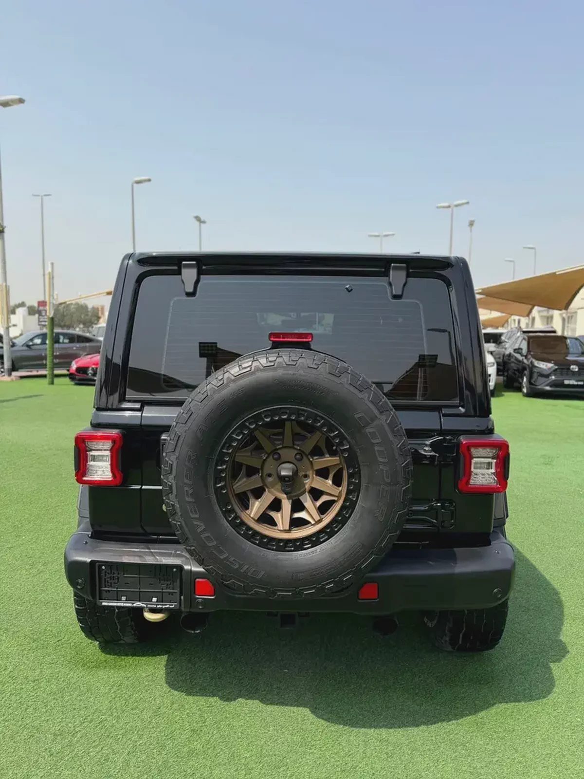 (2020) JEEP WRANGLER //SAHARA// GCC FULL OPTION -EXCELLENT CONDITION--5-5