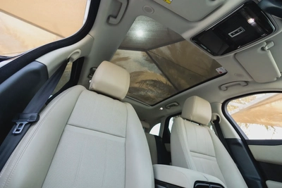 Land Rover Range Rover Velar-2