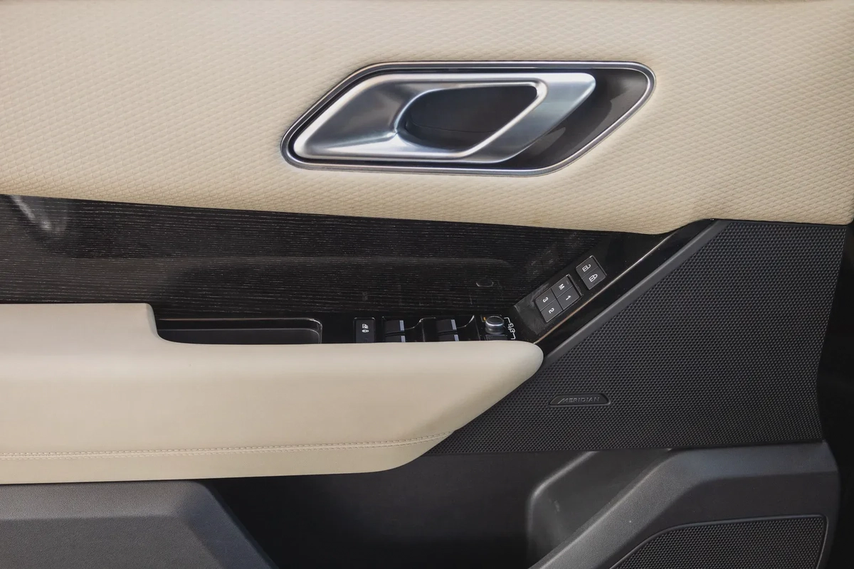 Land Rover Range Rover Velar-5-5