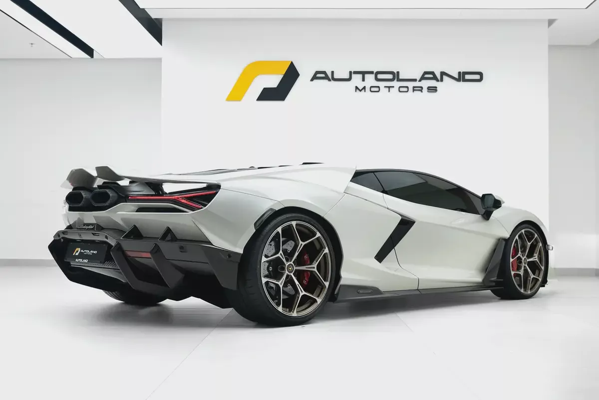 2024 LAMBORGHINI REVUELTO – FULL CARBON FIBER, STUNNING SPEC, MAIN DEALER WARRANTY  SERVICE-1-1