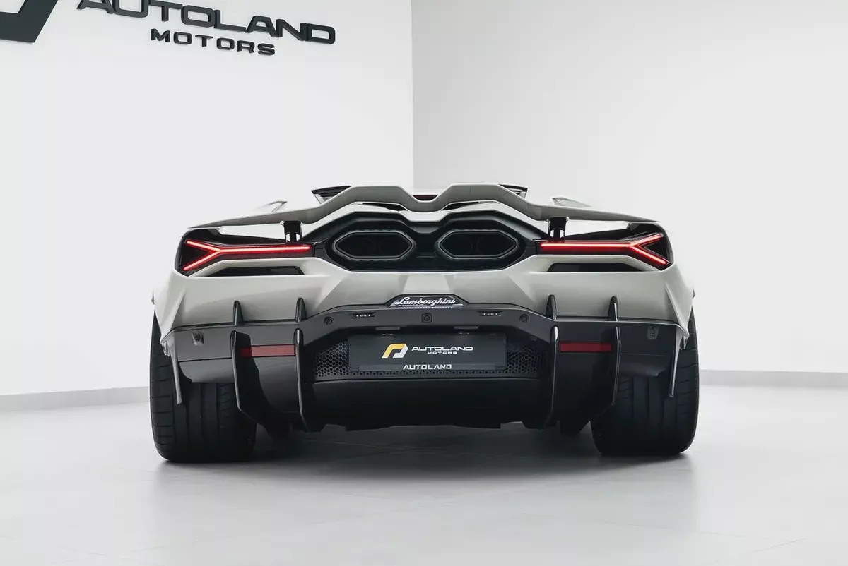2024 LAMBORGHINI REVUELTO – FULL CARBON FIBER, STUNNING SPEC, MAIN DEALER WARRANTY  SERVICE-4-4