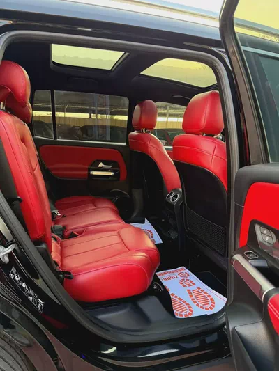 2021 Mercedes-Benz GLB 250 - Premium SUV-10