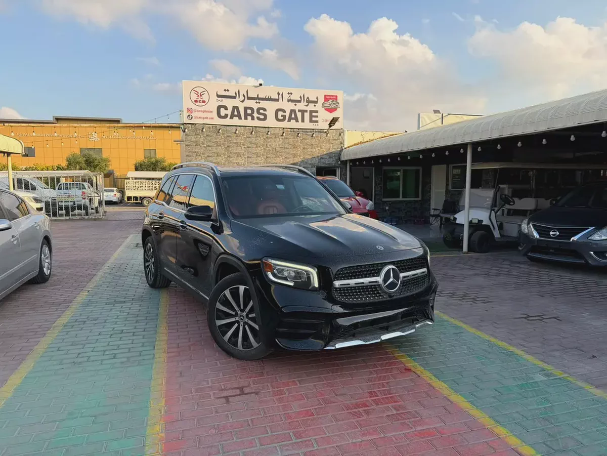 2021 Mercedes-Benz GLB 250 - Premium SUV-2-2