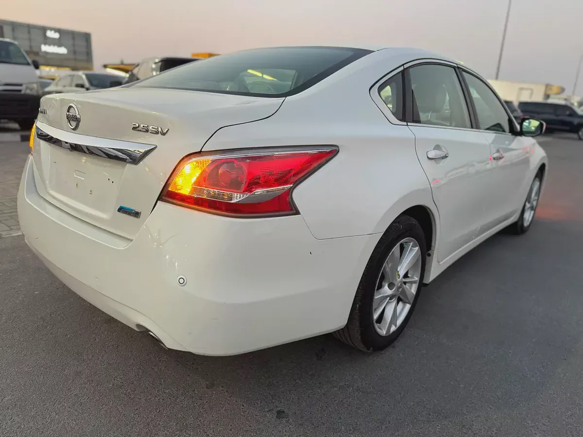 Nissan Altima SV 2014 GCC Specs-3-3