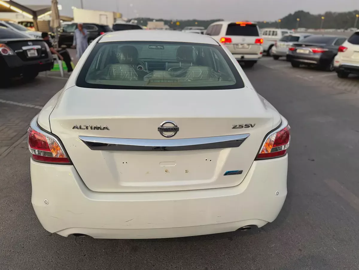 Nissan Altima SV 2014 GCC Specs-6-6