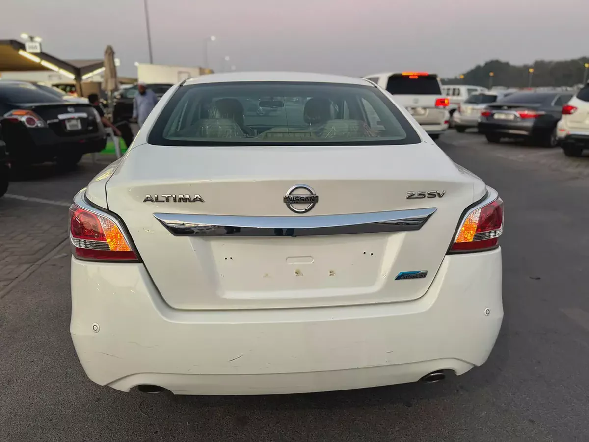 Nissan Altima SV 2014 GCC Specs-7-7