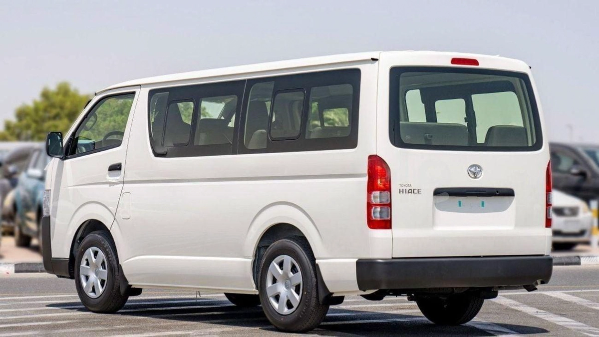Toyota Hiace DLS - STD ROOF HIACE 2.5L STANDER SETER DIESEL 2025-3-0
