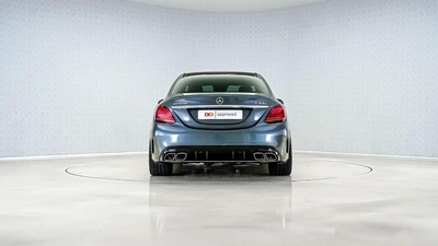 Mercedes-Benz C-Class C63 S AMG-1